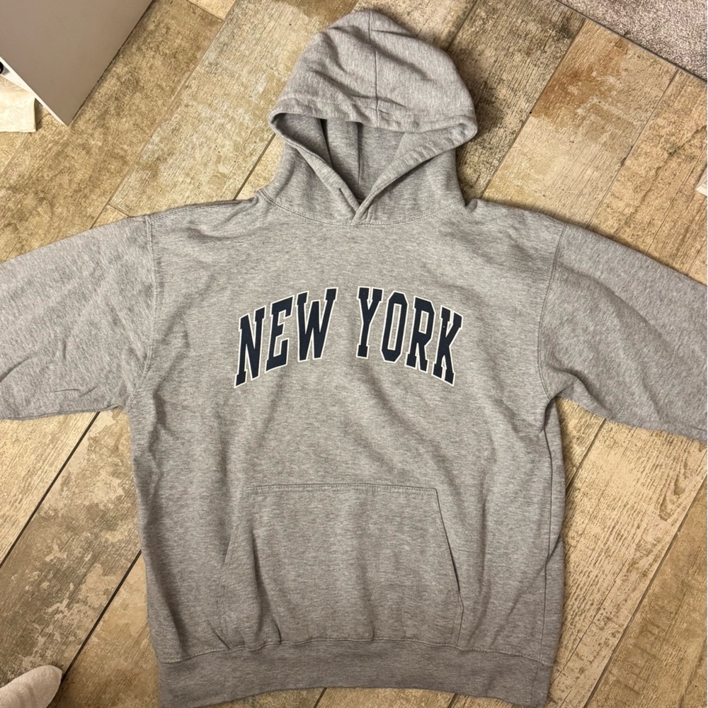 Brandy Melville Gray New York Hoodie